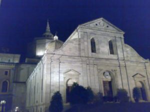 Torino, un angelo e le cattedrali trine